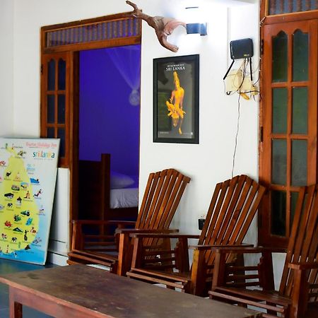 Tourist Holiday Inn Dambulla Eksteriør billede
