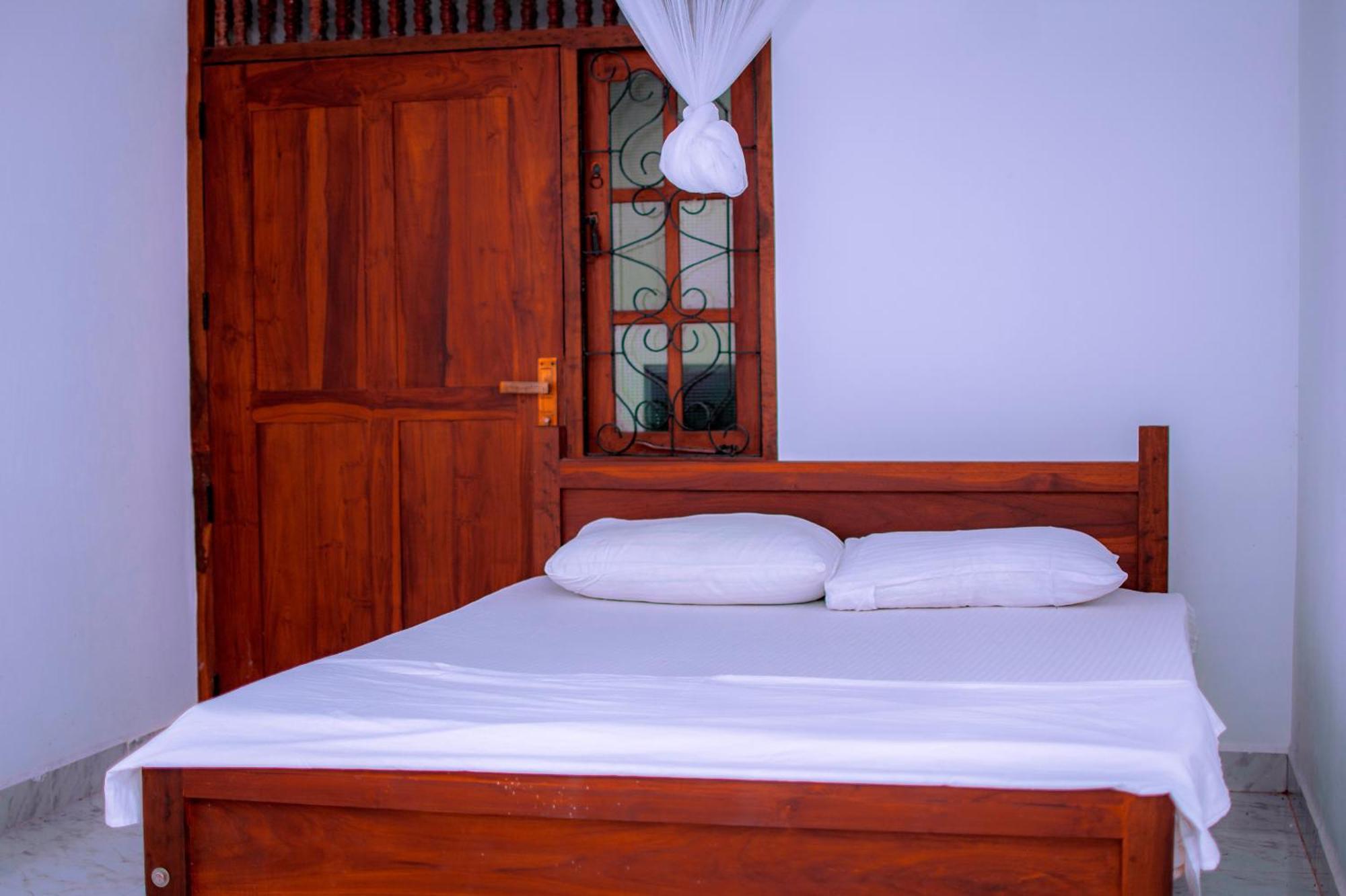 Tourist Holiday Inn Dambulla Eksteriør billede