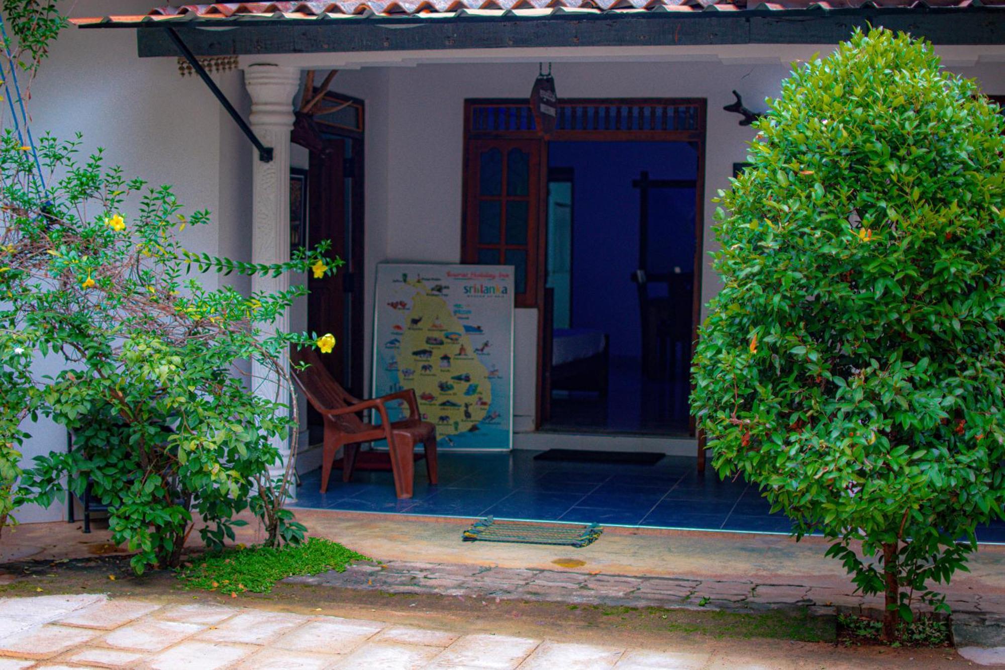 Tourist Holiday Inn Dambulla Eksteriør billede
